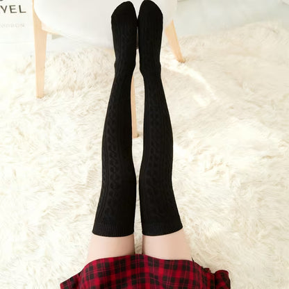 Chaussettes montantes femme – Style élégant & chaleur hivernale